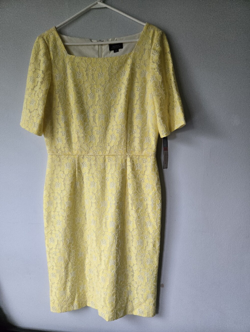 Tahari Arthur Levine Yellow Lace Dress 10